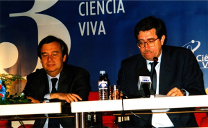 José Mariano Gago Ministro da Ciência e Tecnologia na apresentação do Programa Ciência Viva que parcial e pontualmente apoiou este projecto em 2000. 
